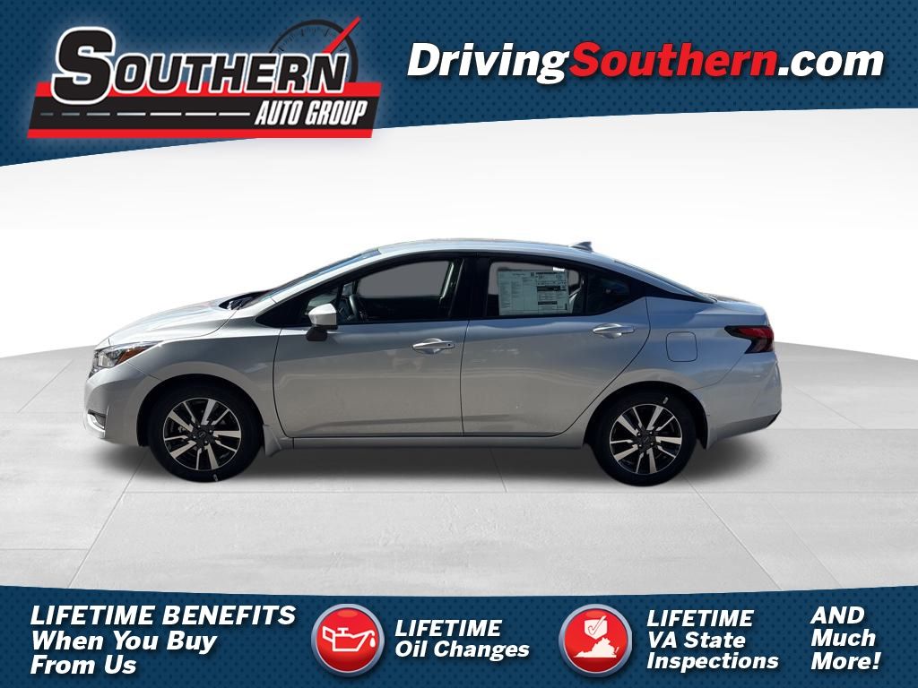 2025 Nissan Versa SV's photo