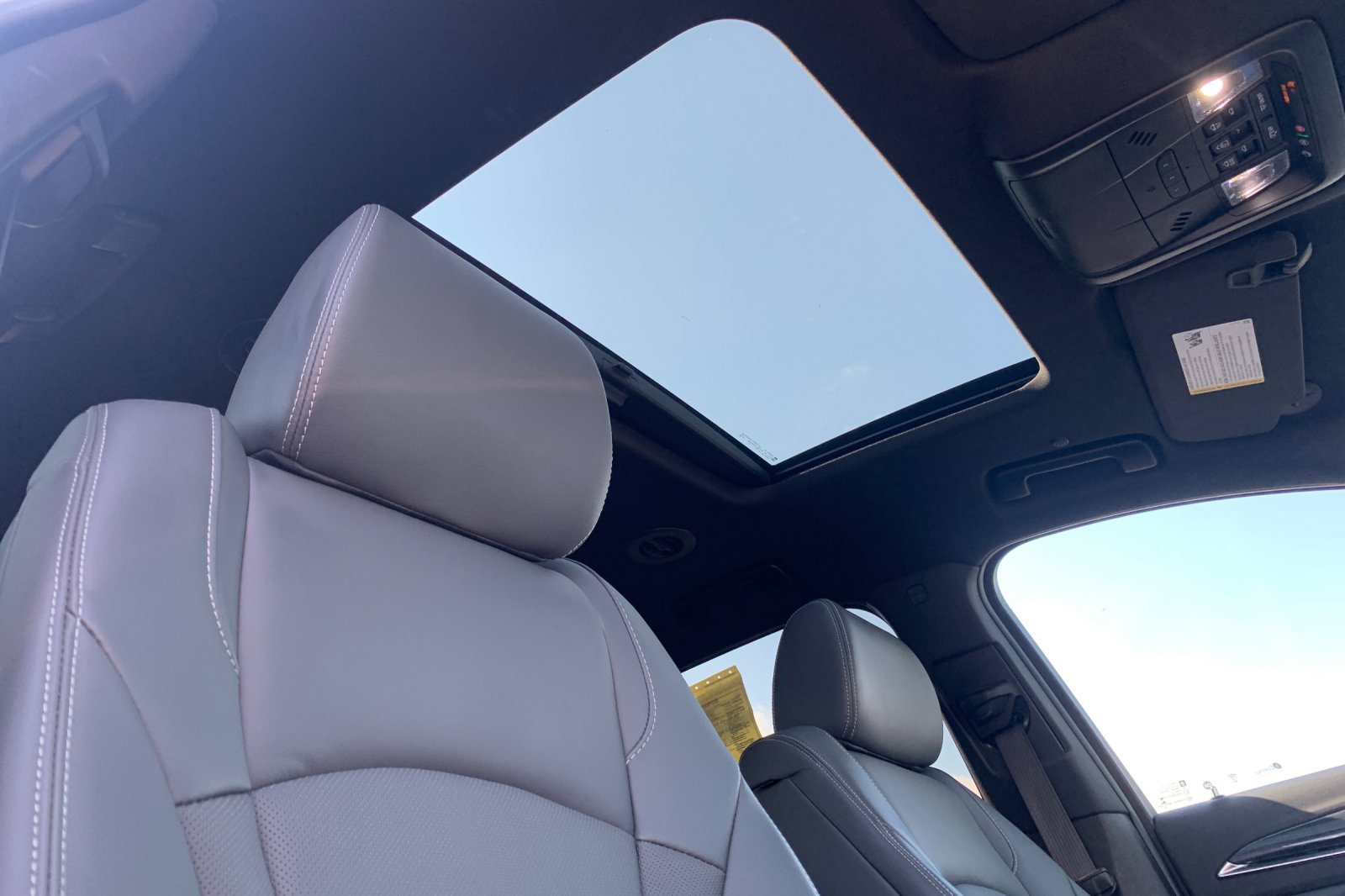 2023 Buick Enclave Essence photo 18