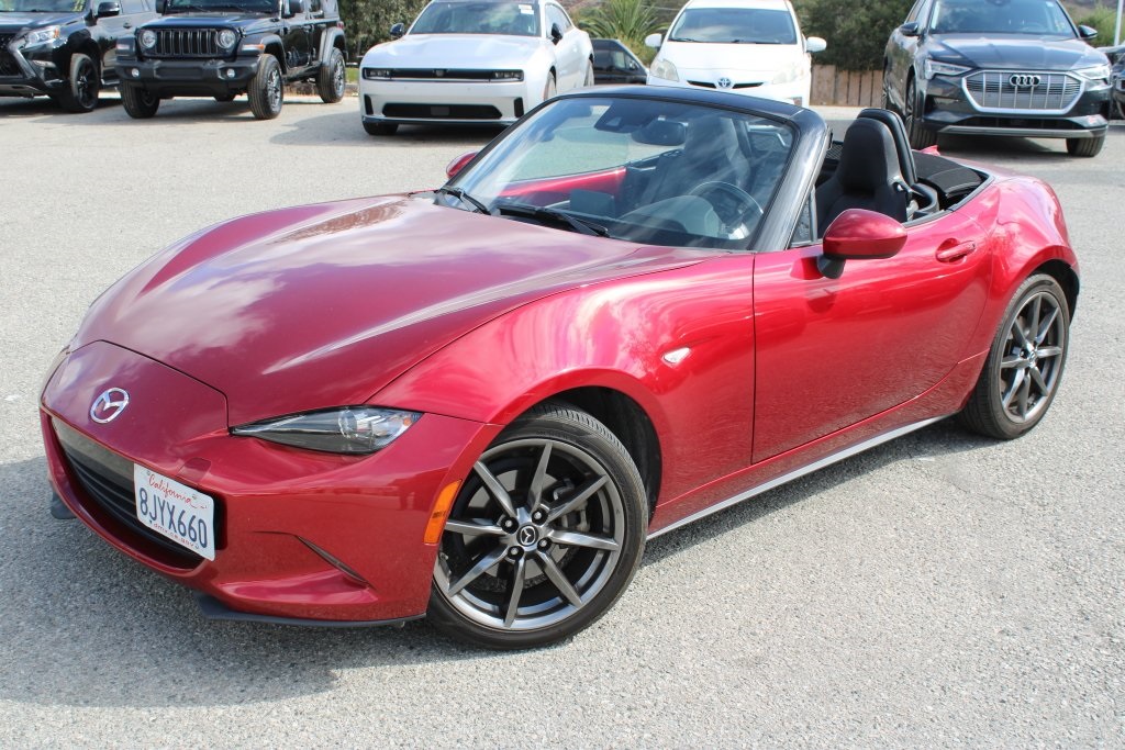 2019 Mazda MX-5 Miata Miata Grand Touring photo 2