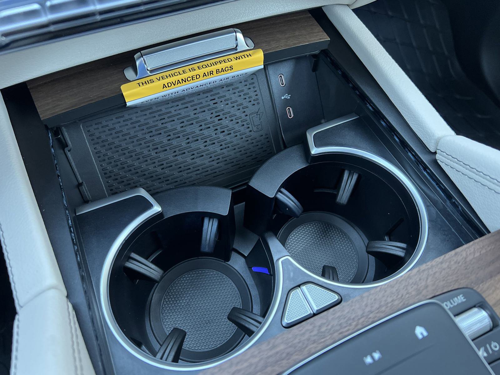 2025 Mercedes Benz GLS 450 4MATIC photo 43