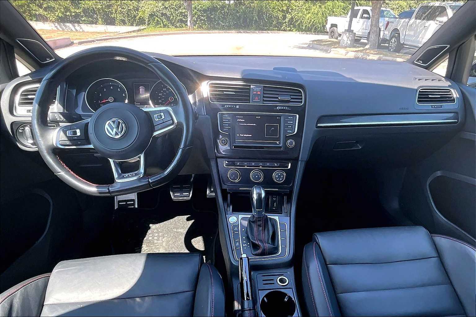 2017 Volkswagen Golf GTI Sport SE Autobahn photo 14