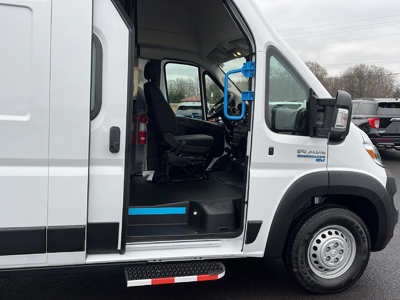 2024 Ram ProMaster 3500 photo 16