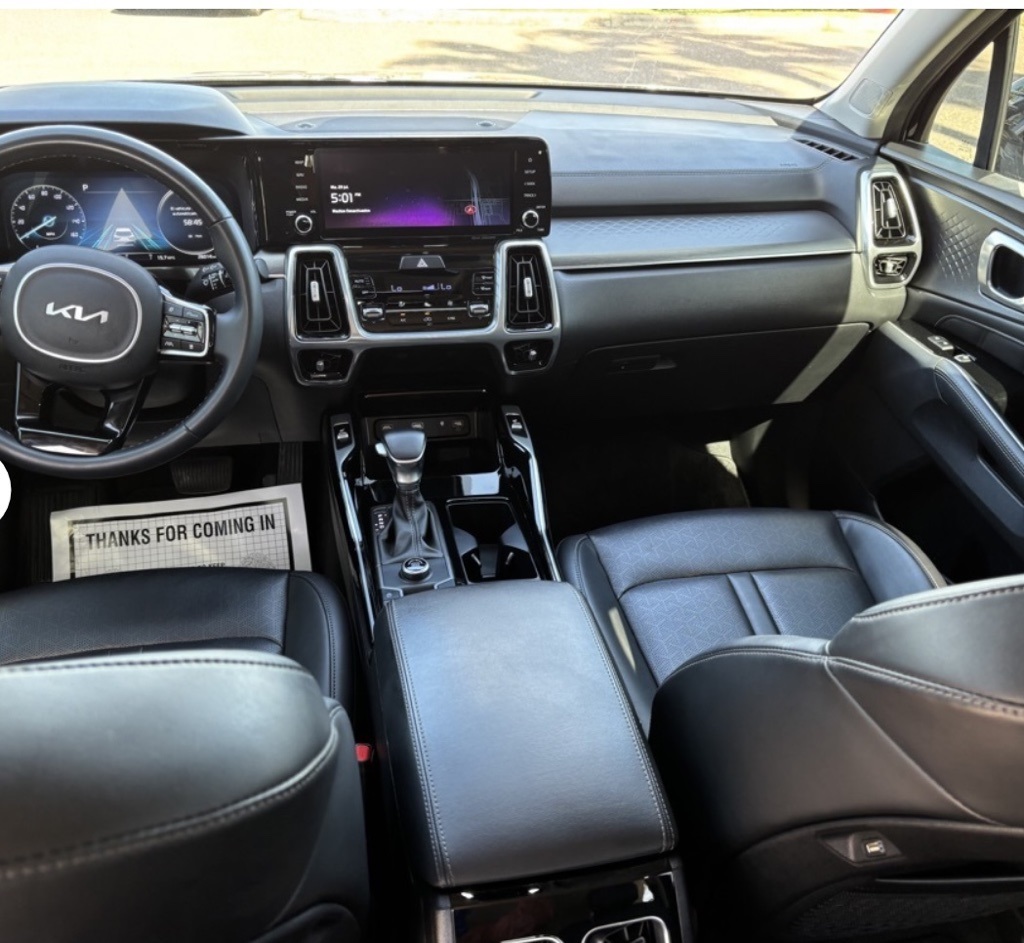 2023 Kia Sorento SX photo 10