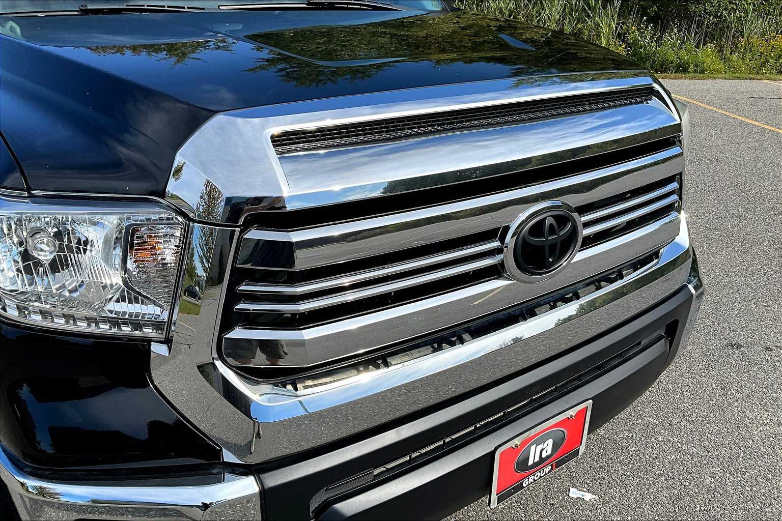 2017 Toyota Tundra SR5 photo 30