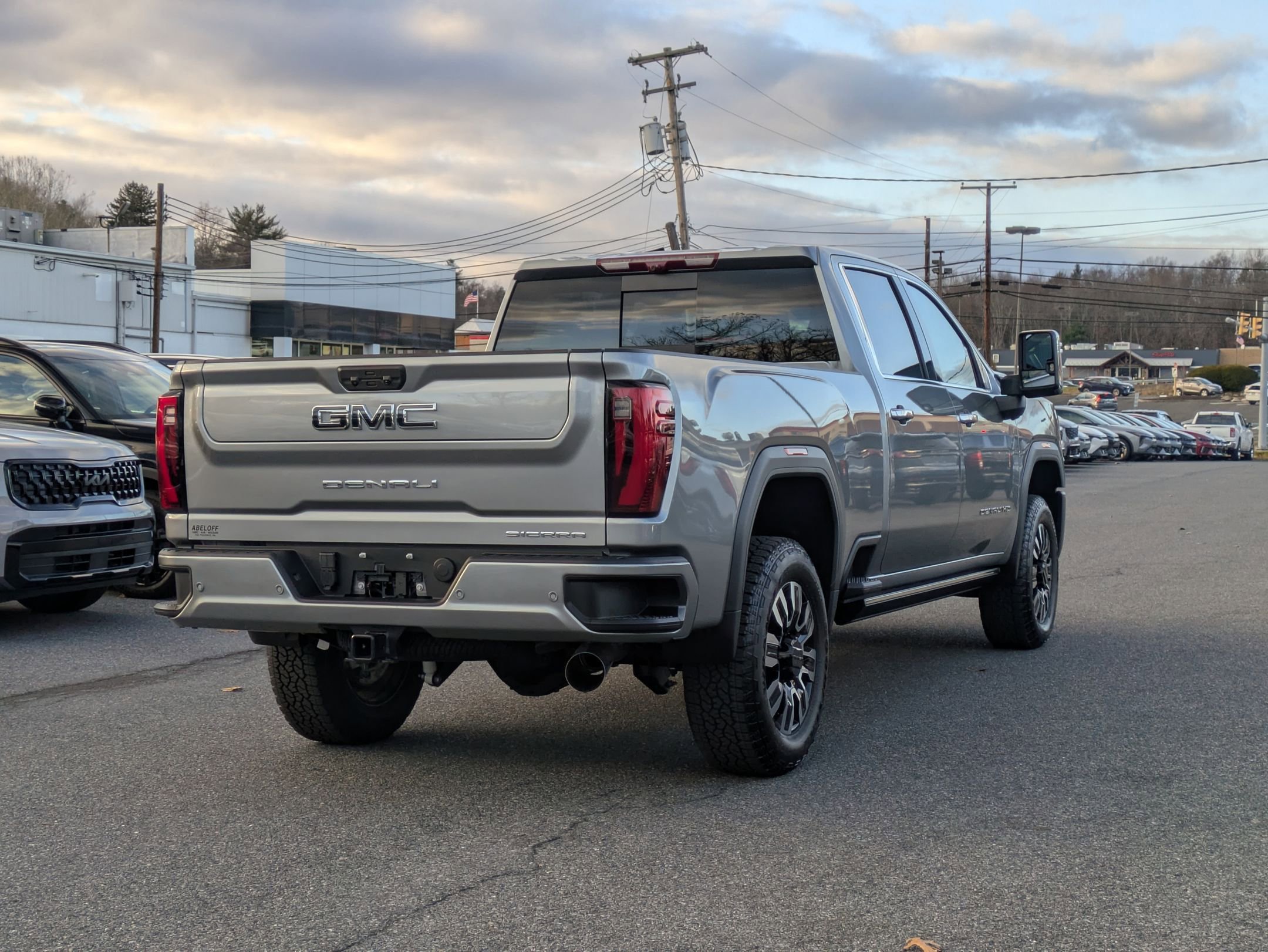 2026 Gmc Sierra 2500 HD Denali Ultimate photo 2