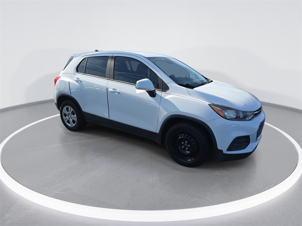 Used 2018 Chevrolet Trax LS with VIN 3GNCJKSB7JL197796 for sale in London, KY