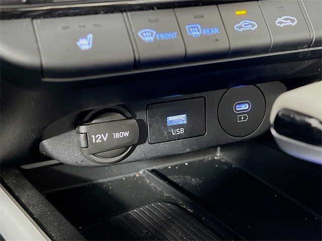 2024 Hyundai Elantra Limited photo 19