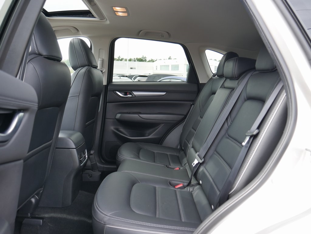 2025 Mazda CX-5 2.5 S Preferred photo 14