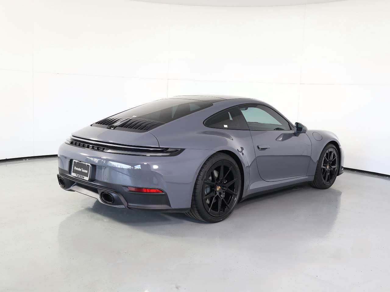 2025 Porsche 911 photo 7