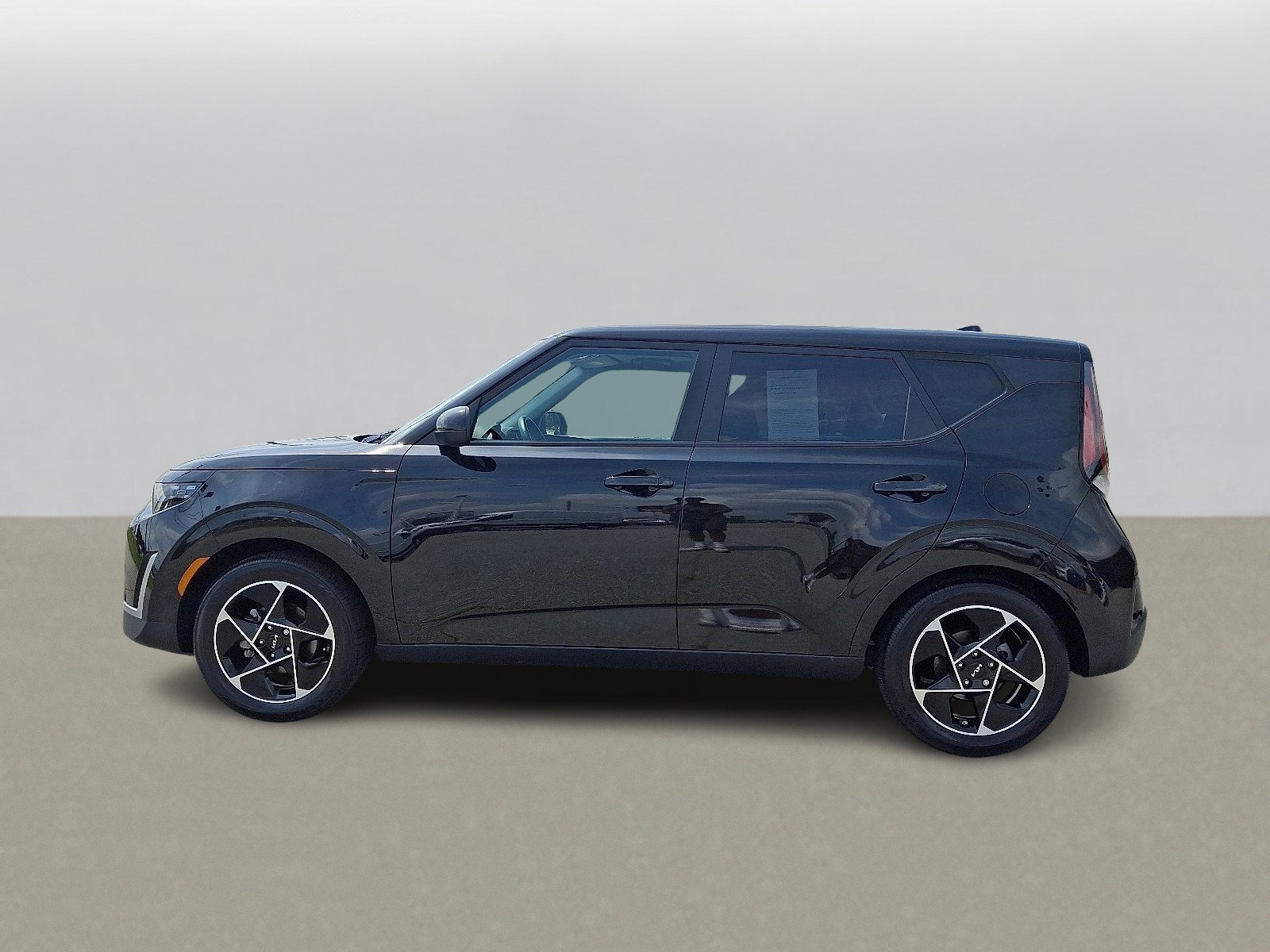 2023 Kia Soul EX photo 6