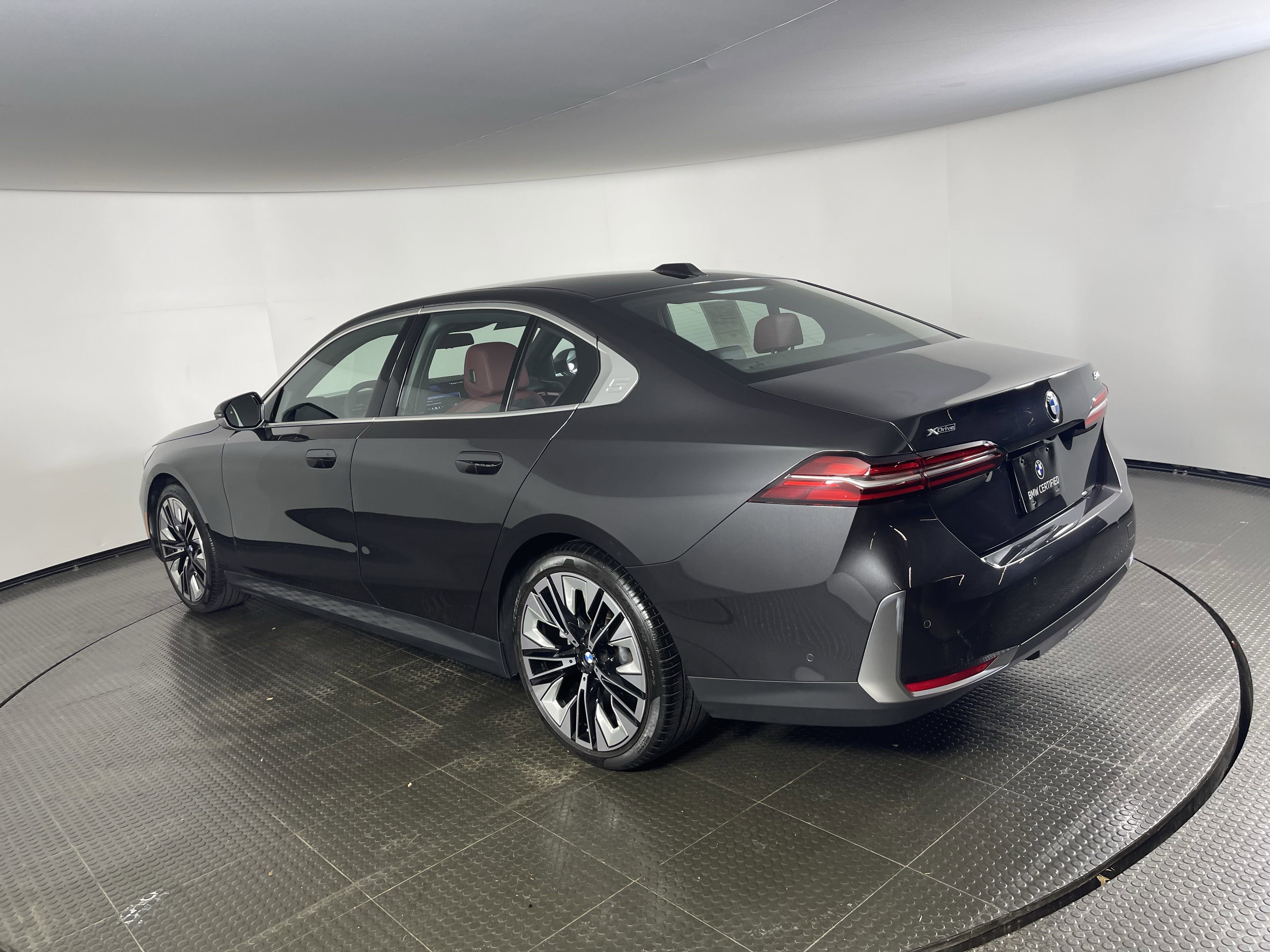 2024 Bmw 540i 540i xDrive photo 3