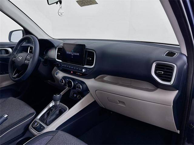2025 Hyundai Venue Limited photo 37
