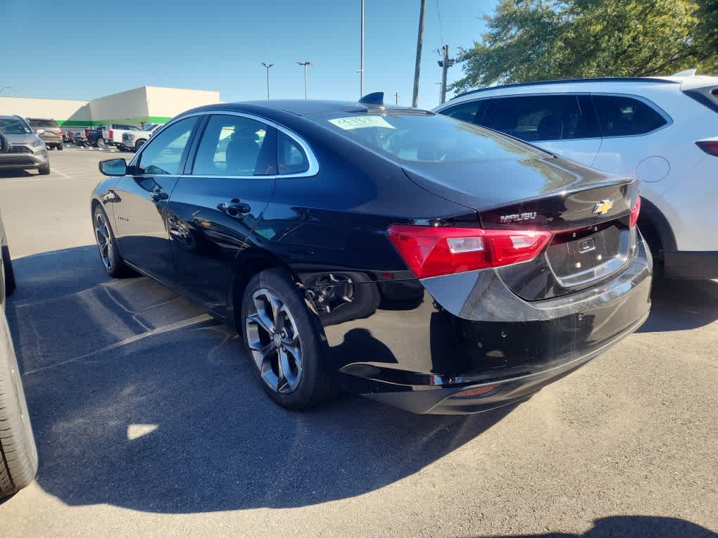 2024 Chevrolet Malibu 1LT photo 3