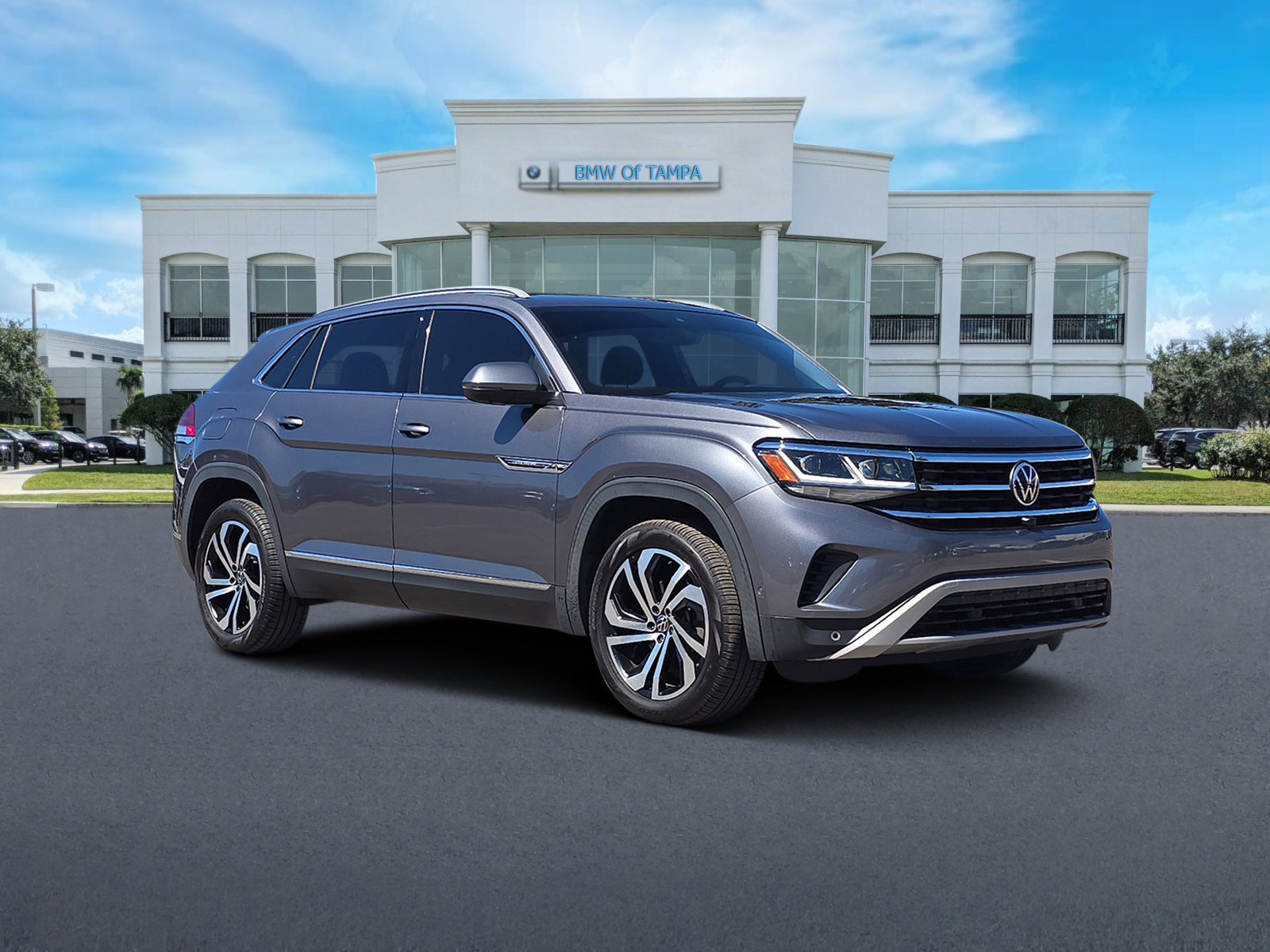 2020 Volkswagen Atlas Cross Sport SEL Premium's photo