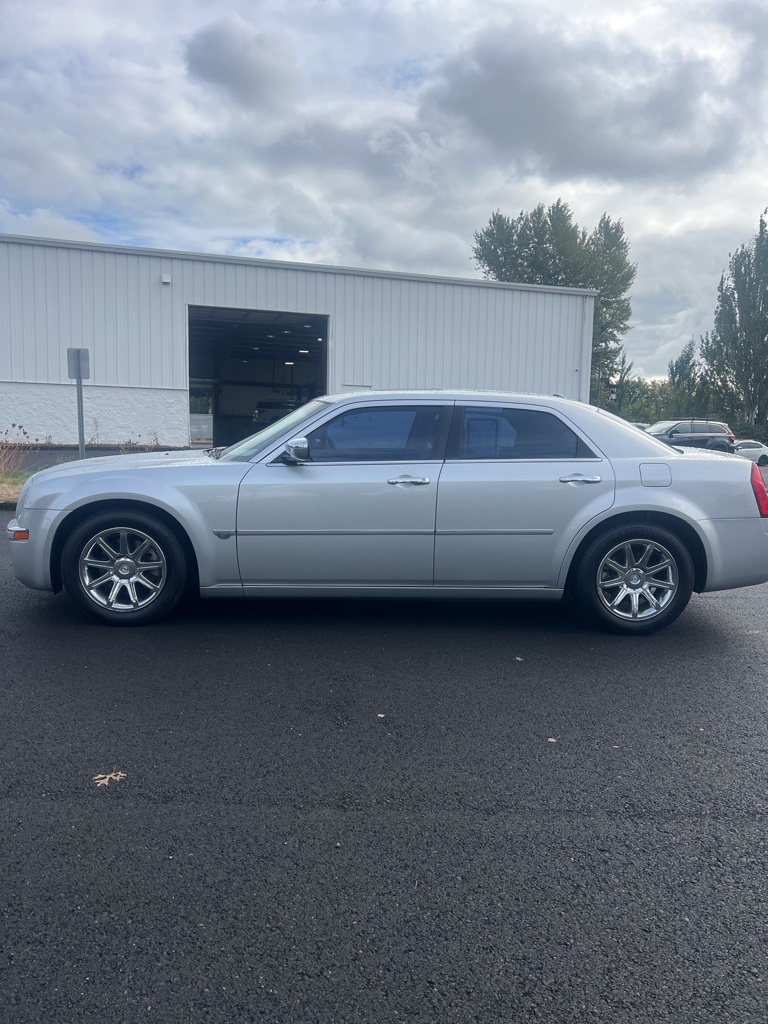 2006 Chrysler 300 C Base photo 2