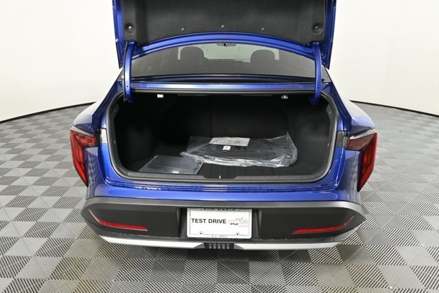 2025 Kia K4 LXS photo 4
