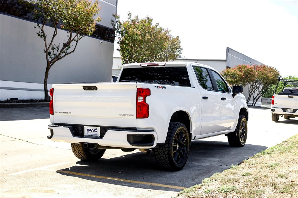 2023 Chevrolet Silverado 1500 Custom photo 5