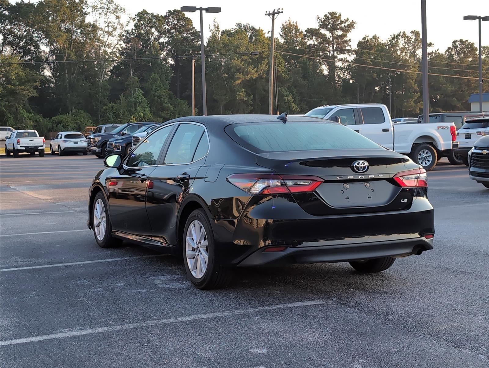 2024 Toyota Camry LE photo 3