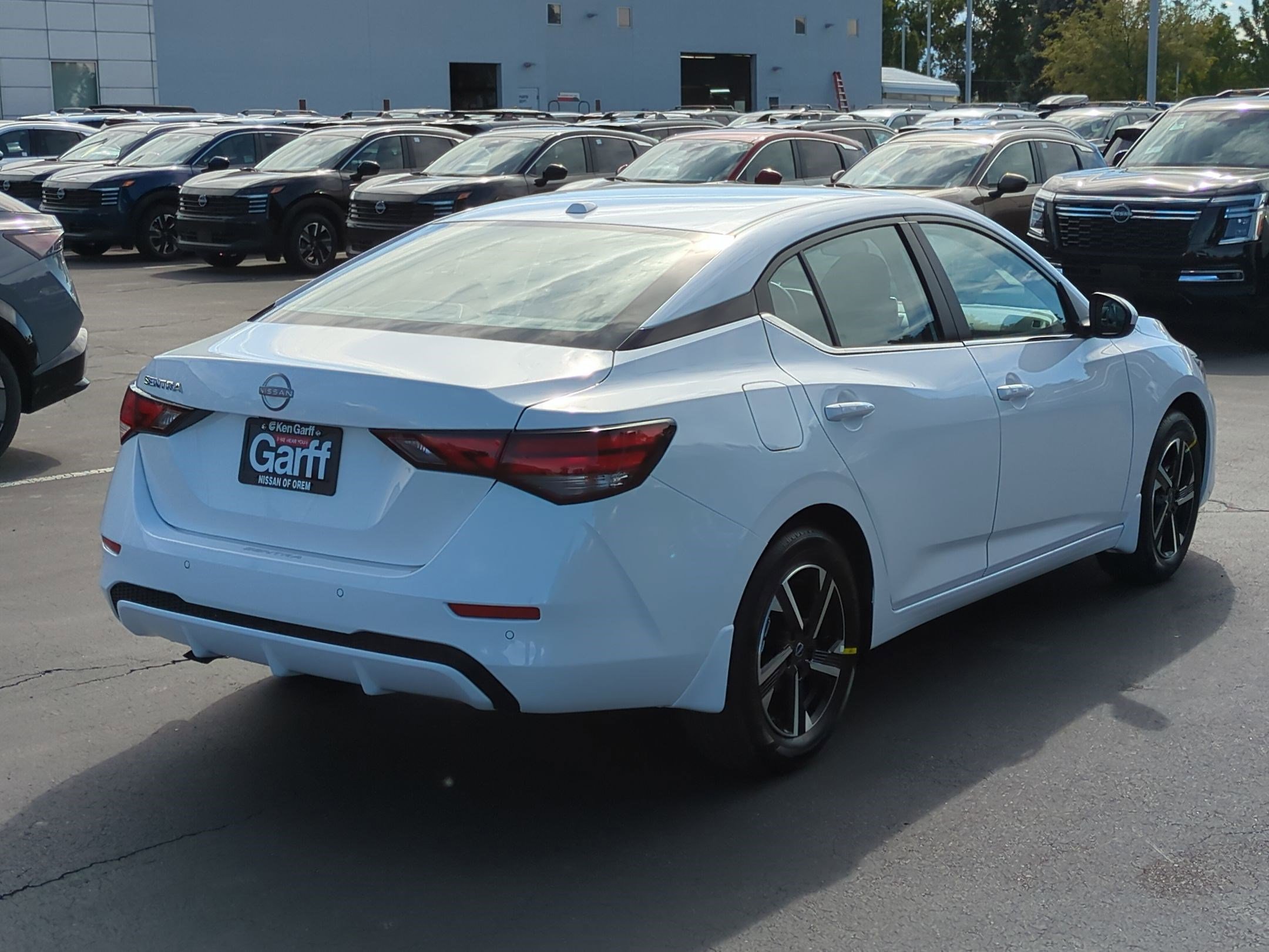 2025 Nissan Sentra SV photo 3