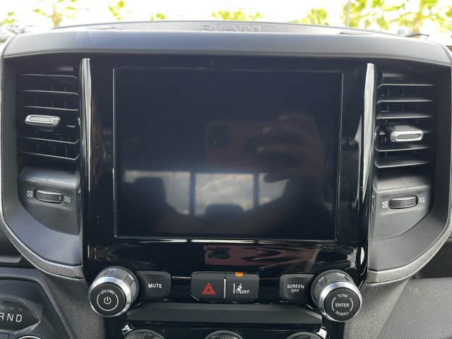 2025 Ram 1500 Tradesman photo 7