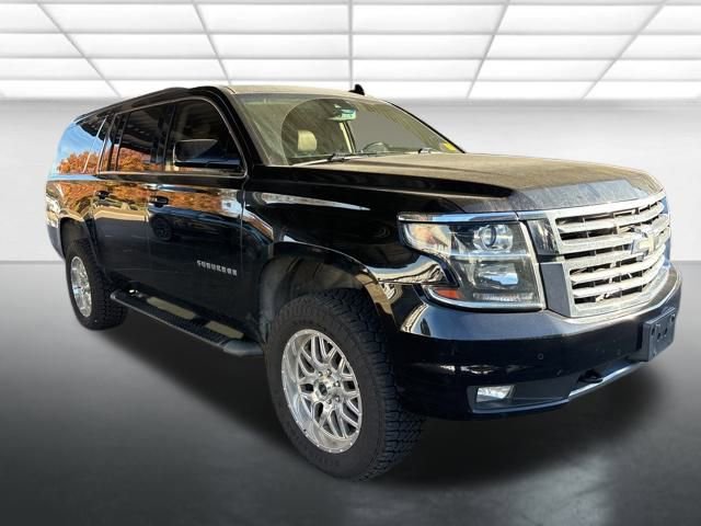 2017 Chevrolet Suburban LT's photo