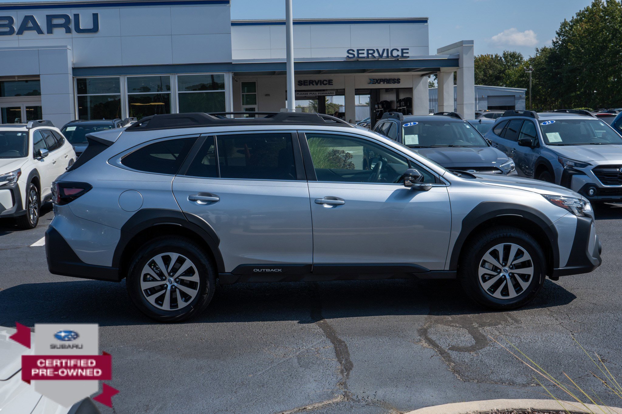 2025 Subaru Outback Premium photo 2