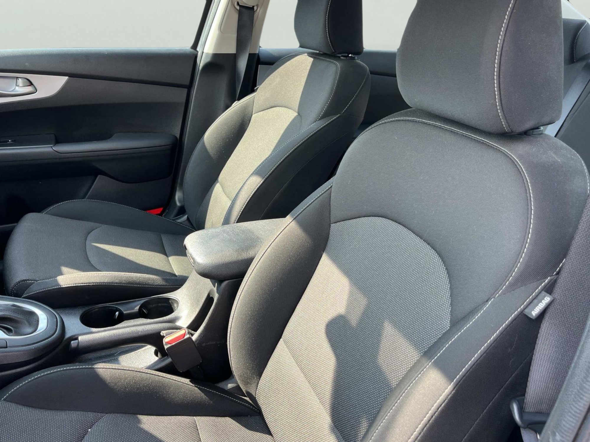 2024 Kia Forte LXS photo 23