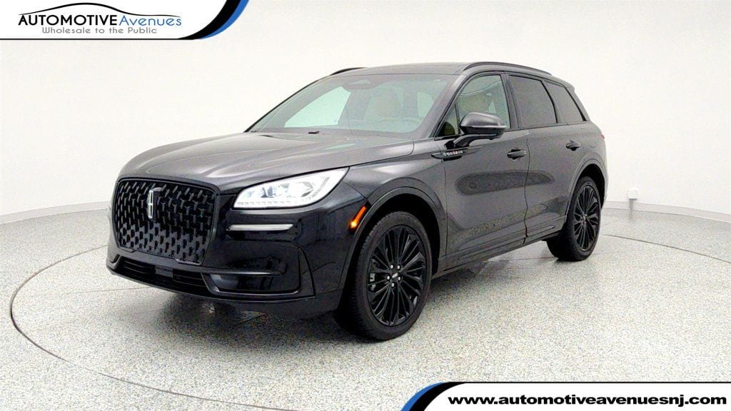 2023 Lincoln Corsair Reserve's photo