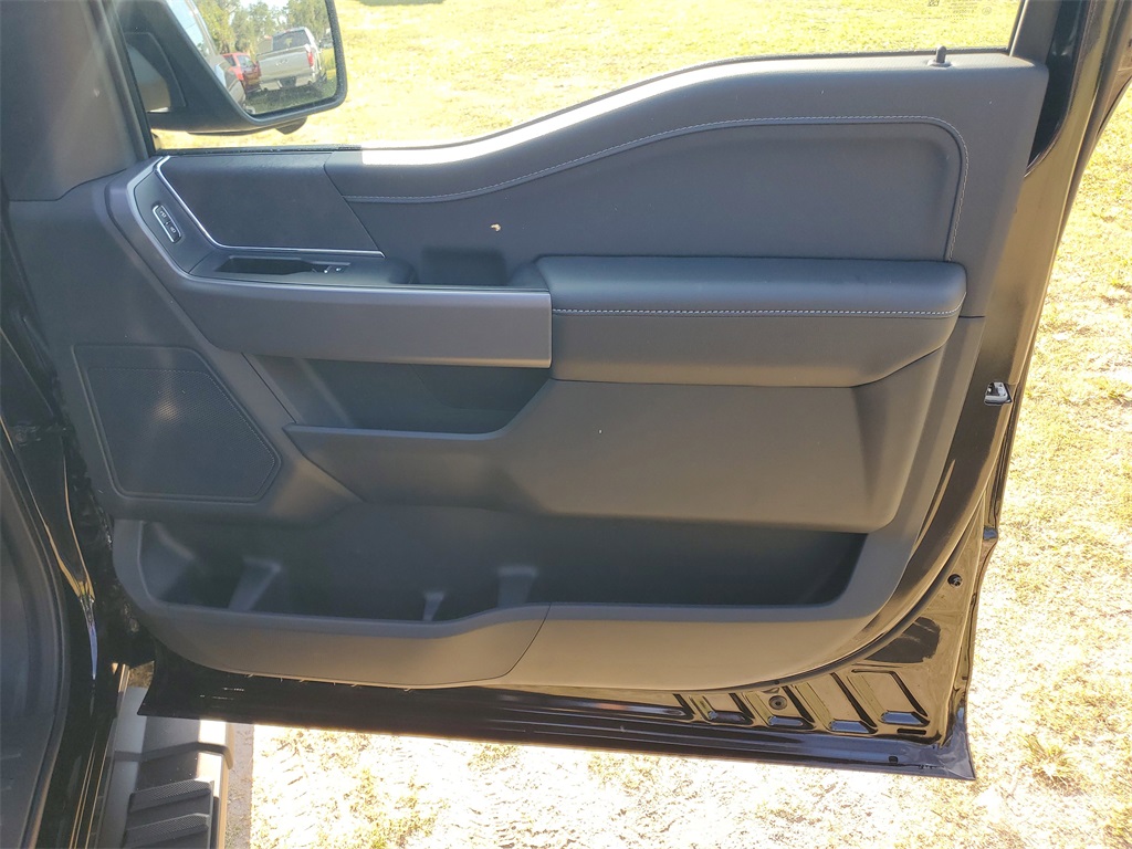 2025 Ford F-150 XLT photo 33