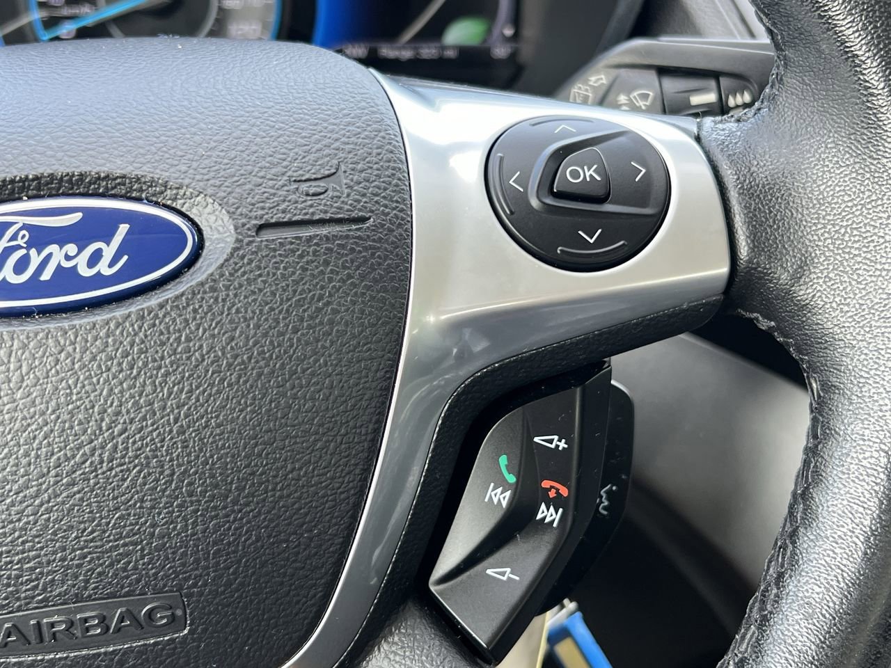 2017 Ford C-Max Hybrid SE photo 25