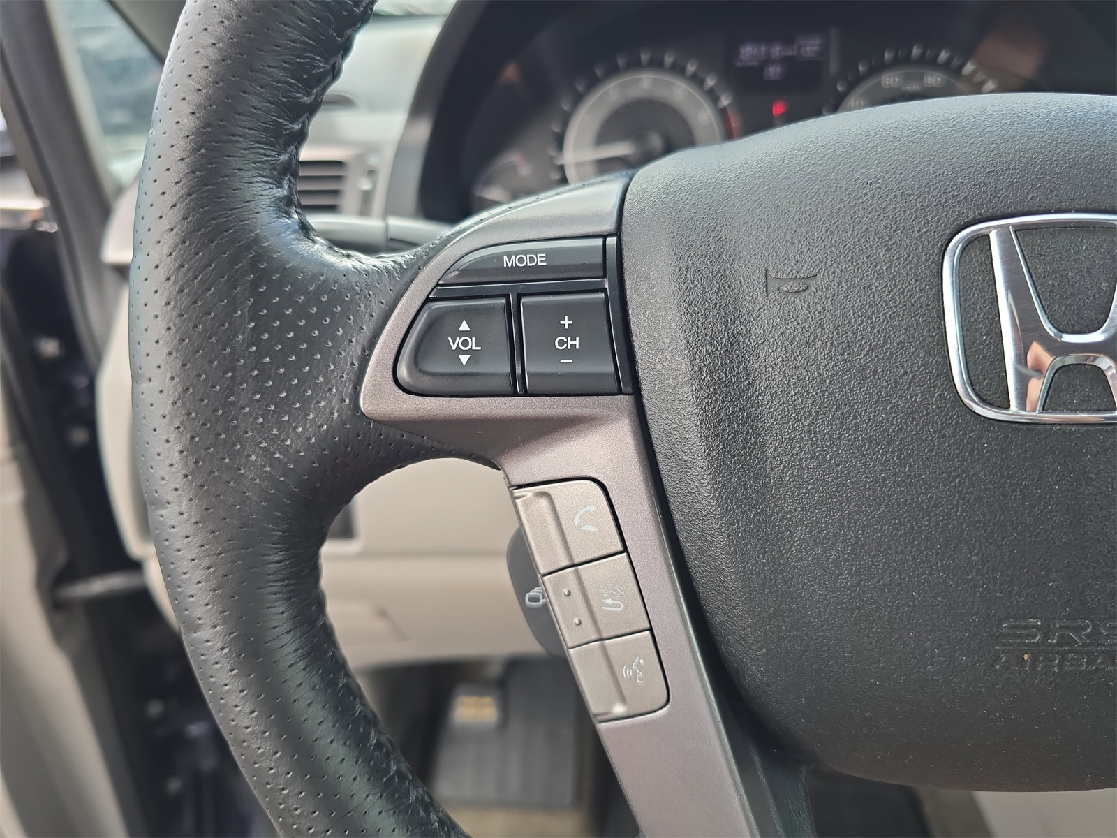 2015 Honda Odyssey EX-L photo 20