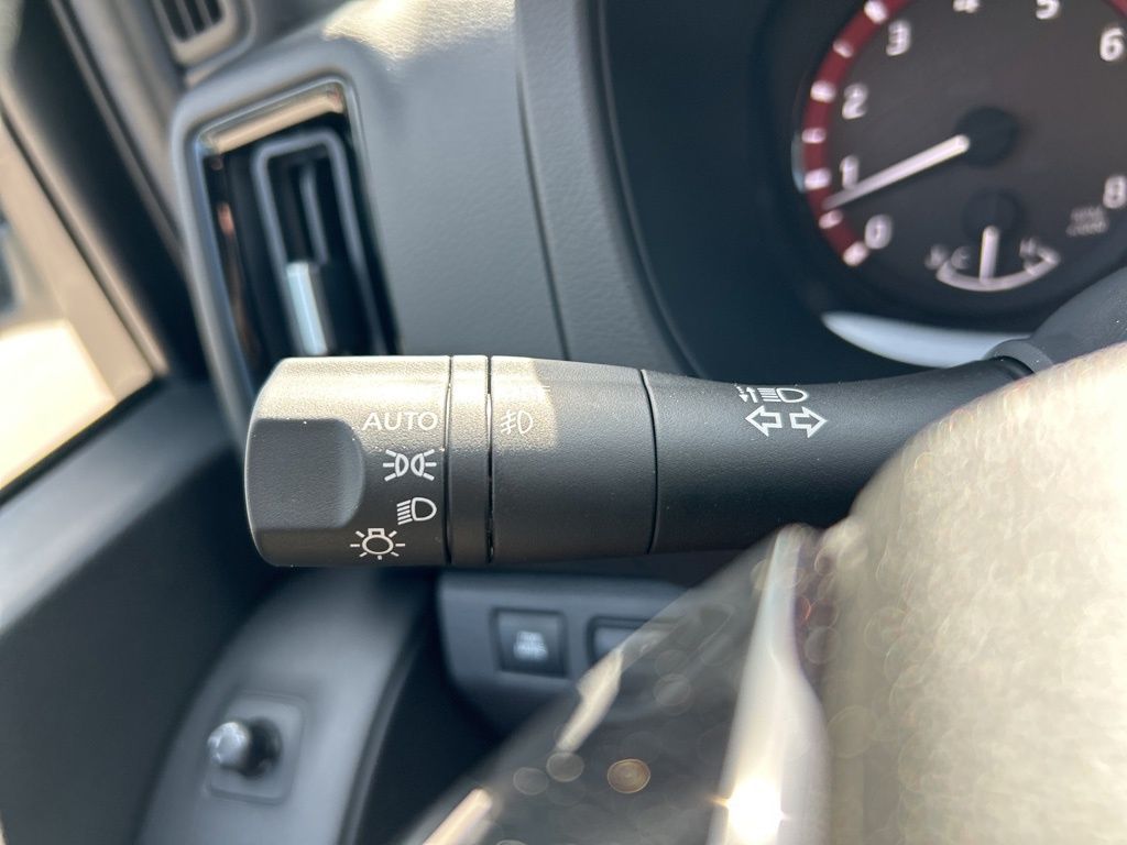 2025 Nissan Frontier PRO-4X photo 22