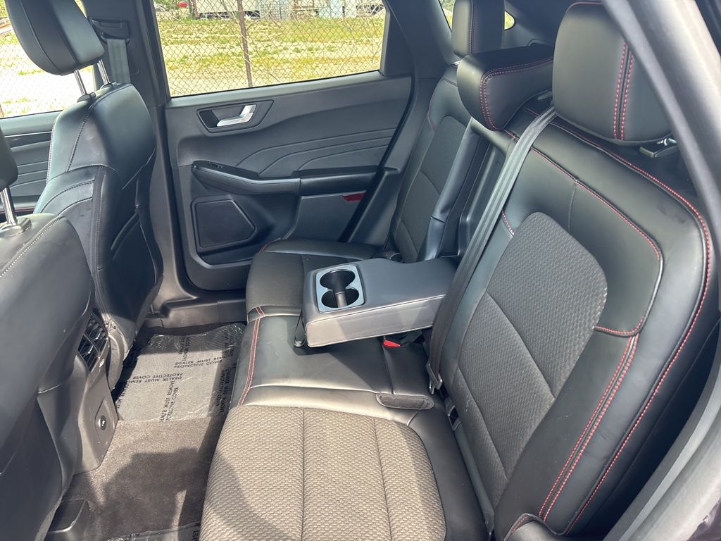 2023 Ford Escape ST-Line photo 24