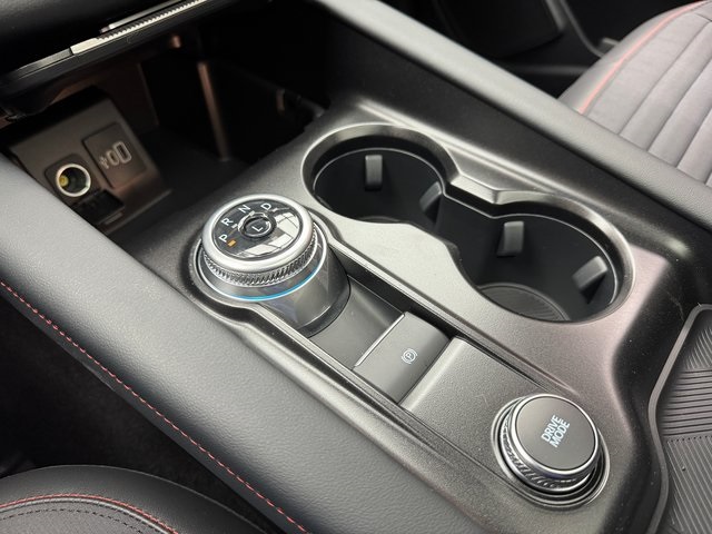 2025 Ford Explorer ST-Line photo 21
