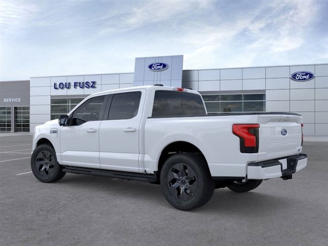 2025 Ford F-150 Lightning photo 4