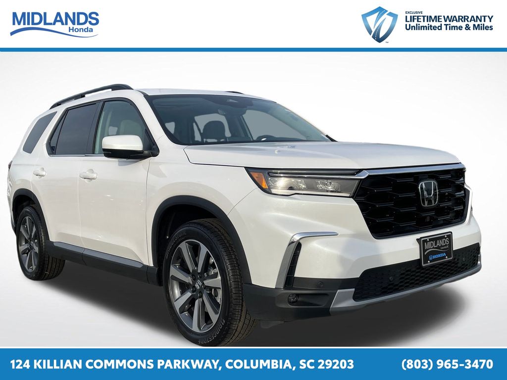 2025 Honda Pilot Touring's photo