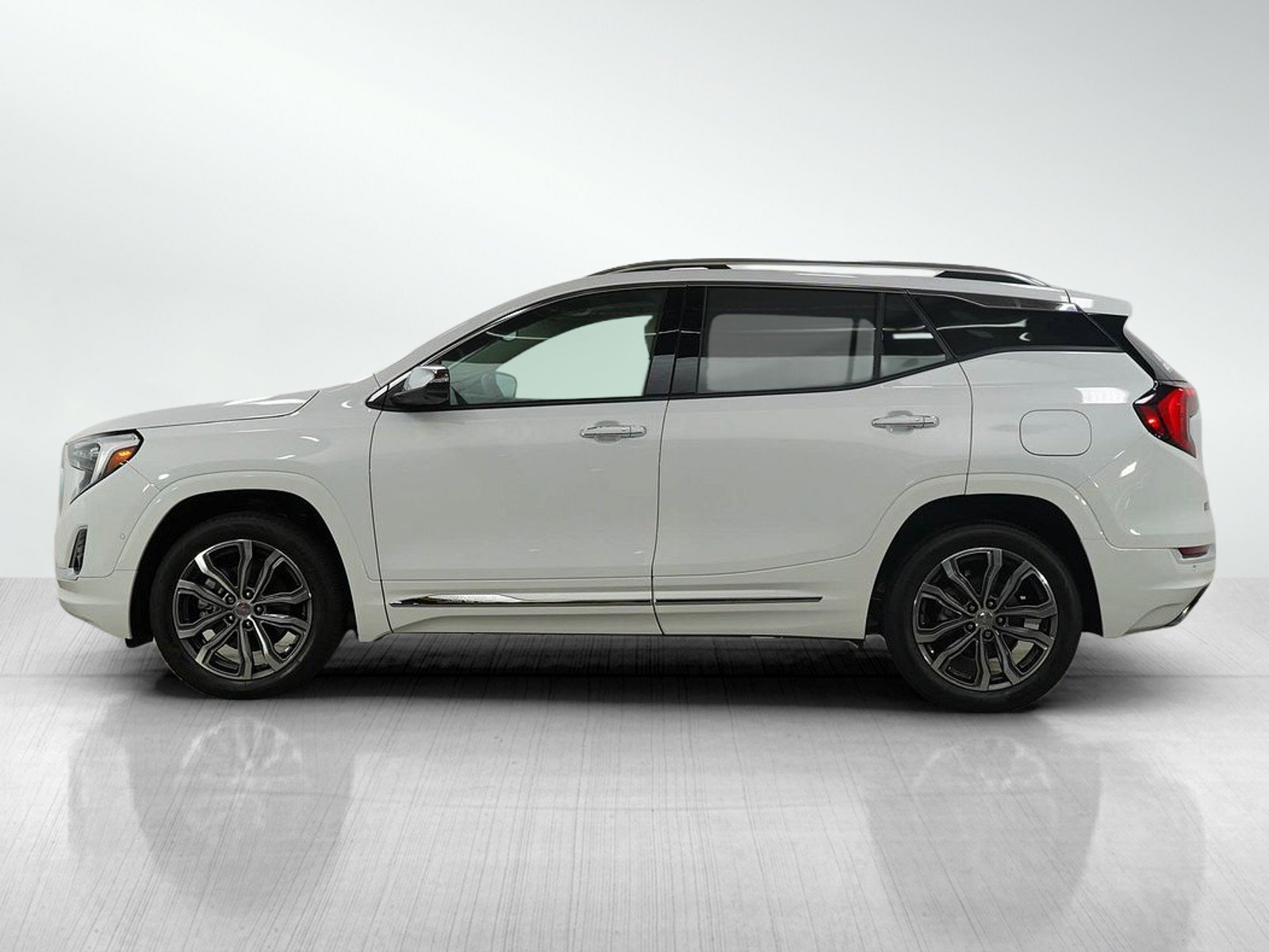 Used 2020 GMC Terrain Denali with VIN 3GKALXEX1LL277701 for sale in Bloomington, Minnesota