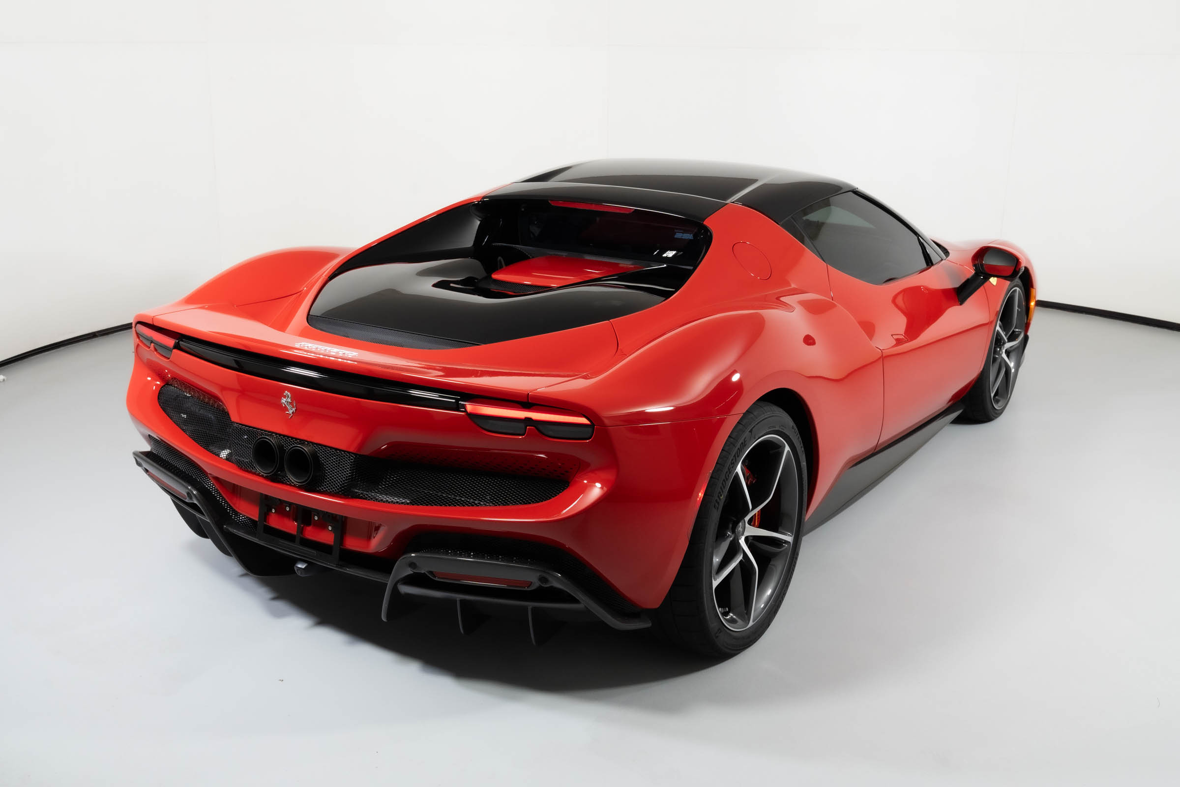 2025 Ferrari 296 GTB photo 2