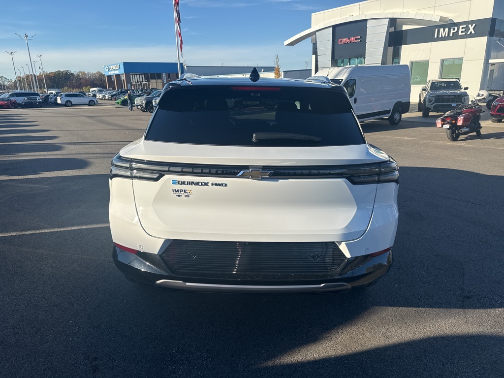 2026 Chevrolet Equinox EV 1LT photo 2