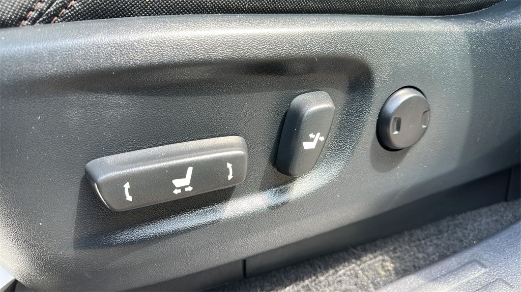 2022 Toyota 4Runner SR5 Trail photo 24