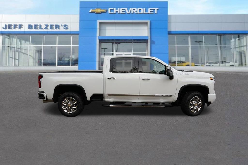 2026 Chevrolet Silverado 3500HD High Country Z71 photo 2