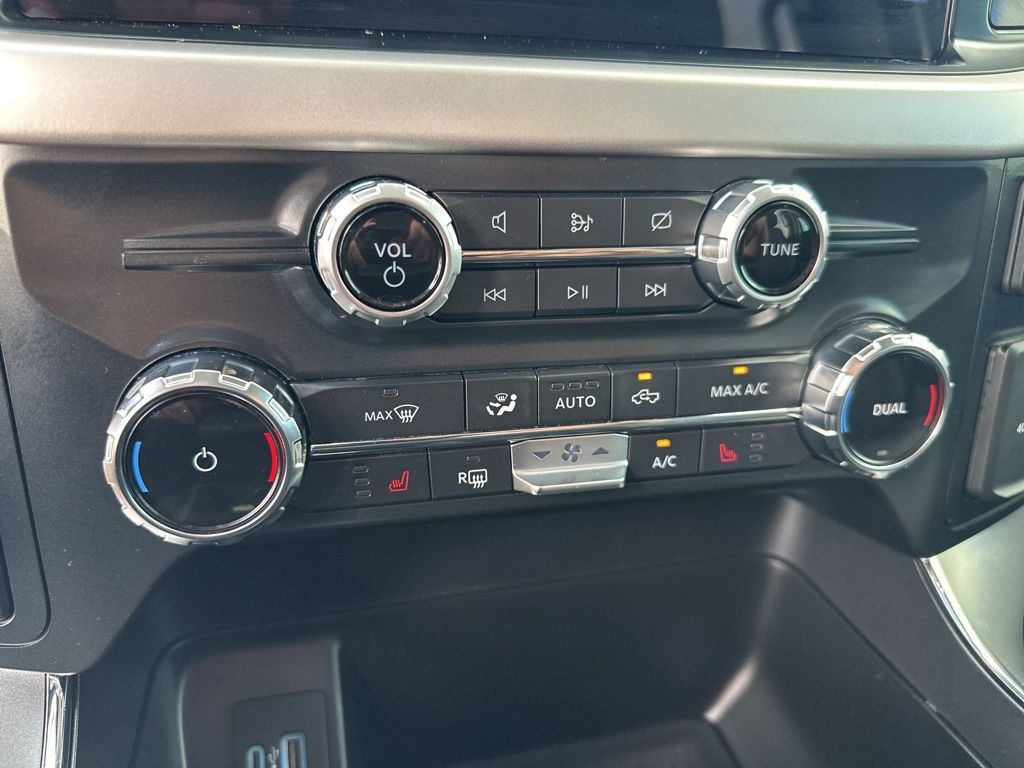 2022 Ford F-150 XLT photo 26