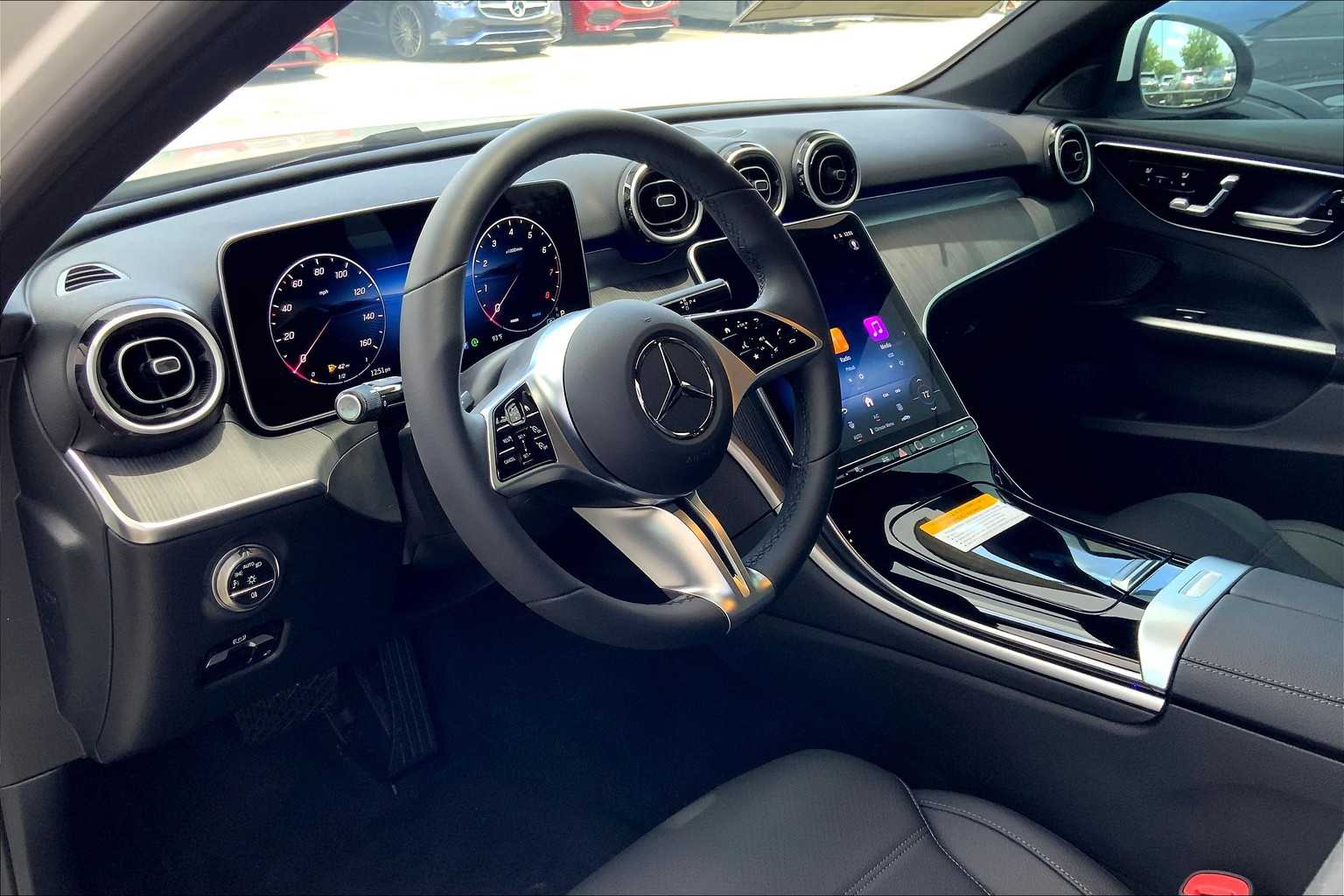 2025 Mercedes Benz C 300 photo 8