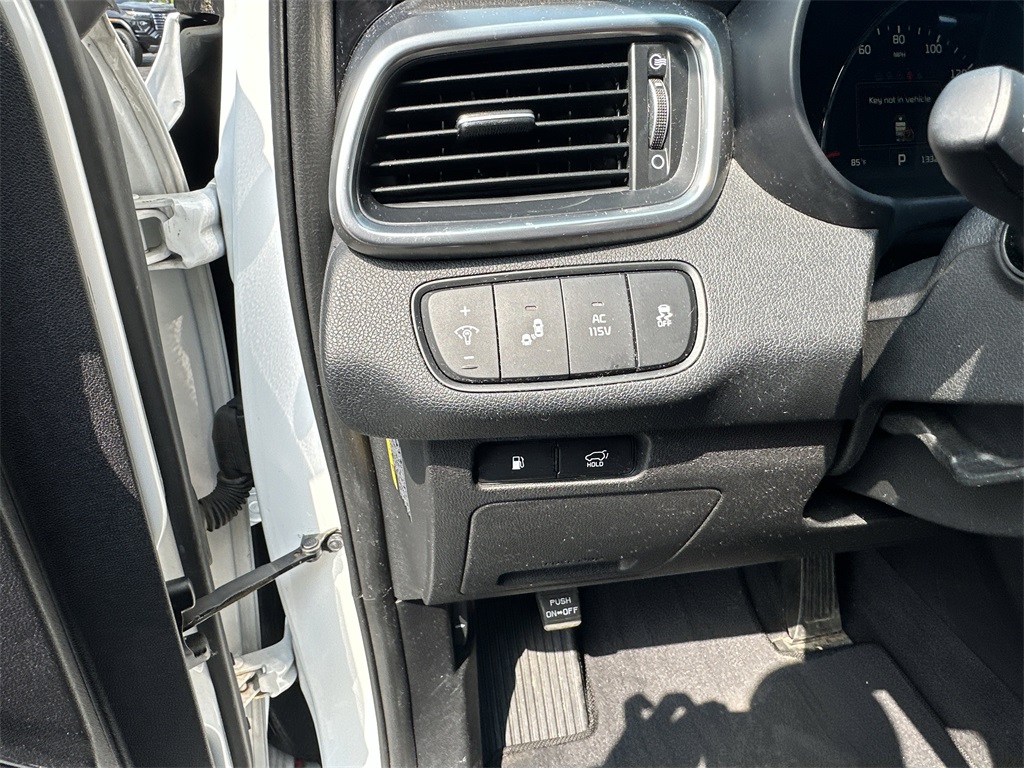 2017 Kia Sorento SX photo 13