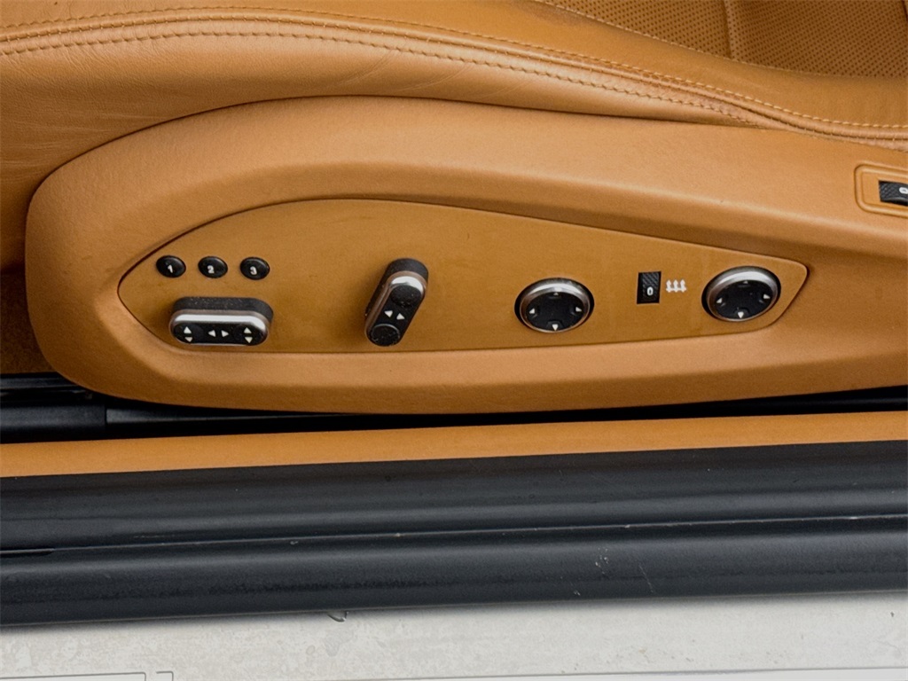 2015 Ferrari FF Base photo 19