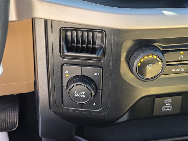 2023 Ford F-150 XLT photo 14
