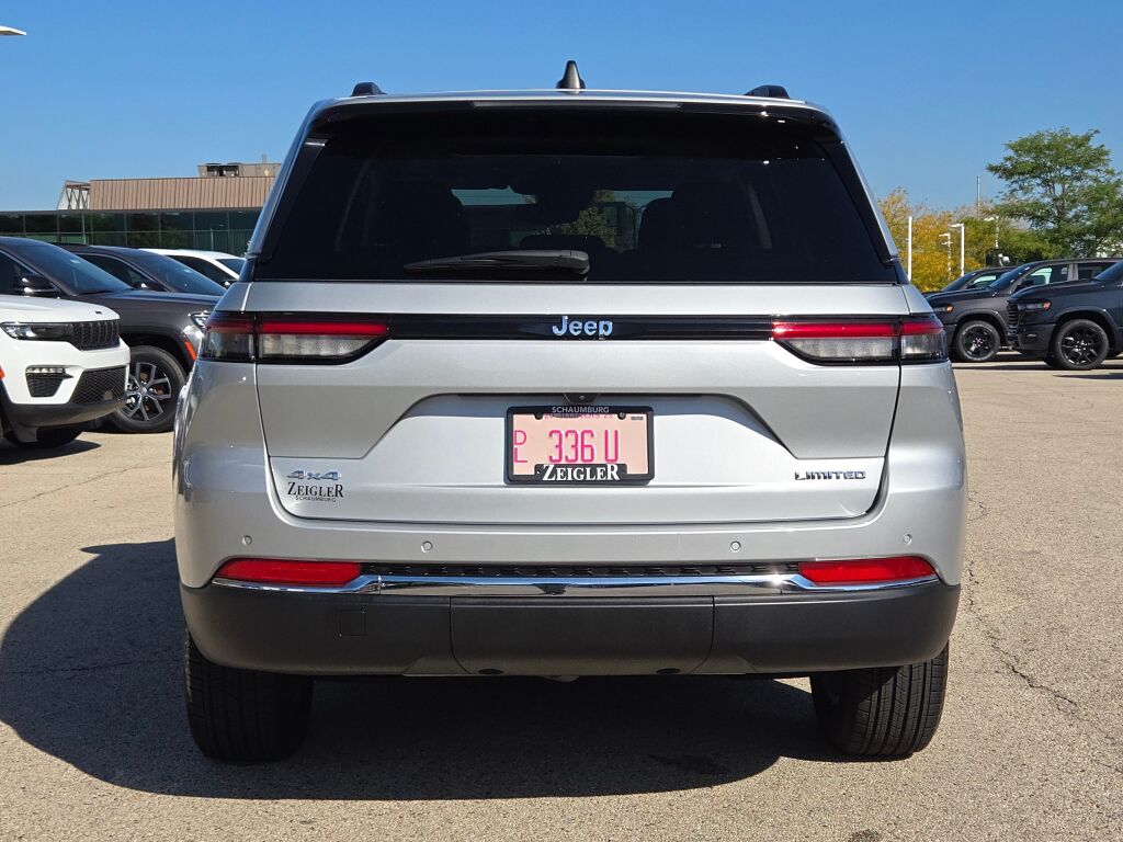 2024 Jeep Grand Cherokee Limited photo 13