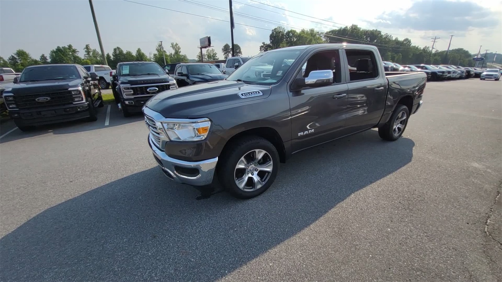 2024 Ram 1500 Laramie photo 2