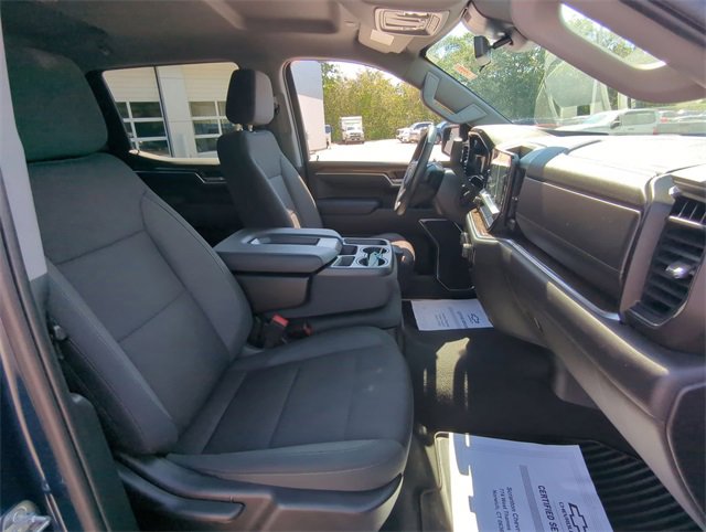 2022 Chevrolet Silverado 1500 LT photo 7