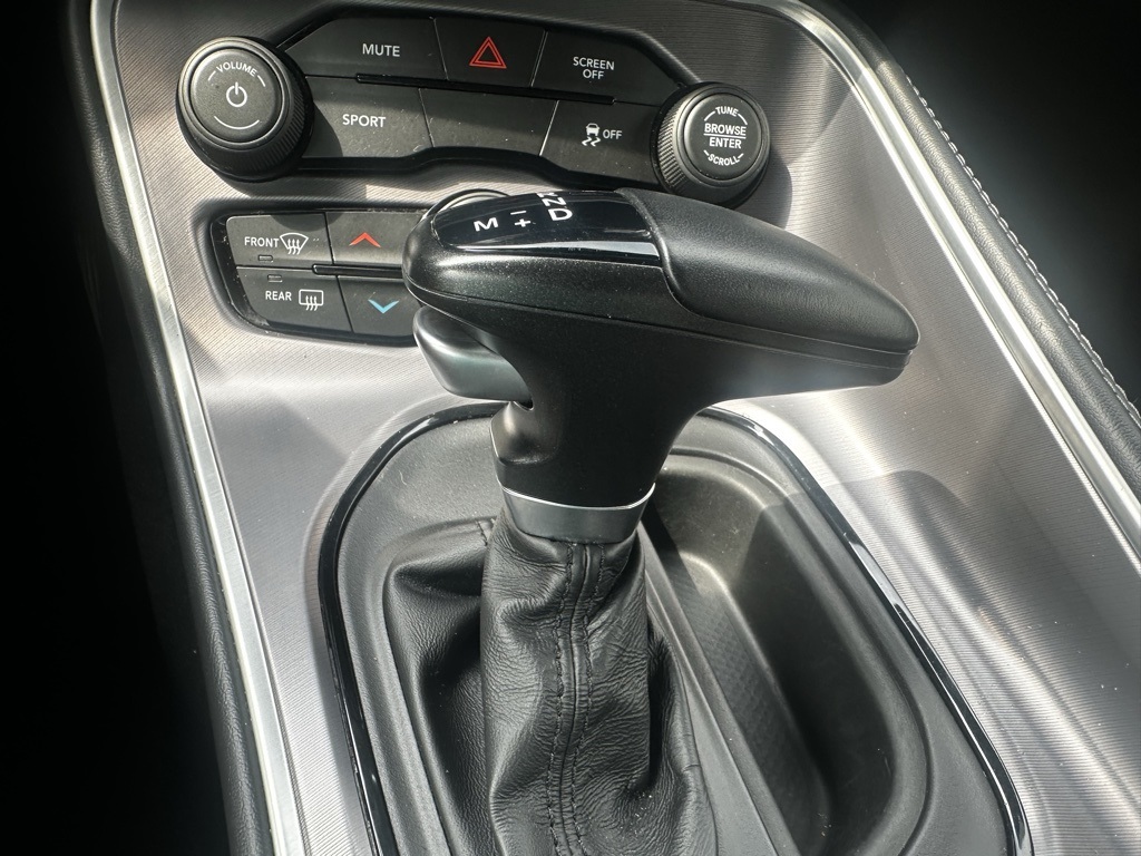 2021 Dodge Challenger SXT photo 18
